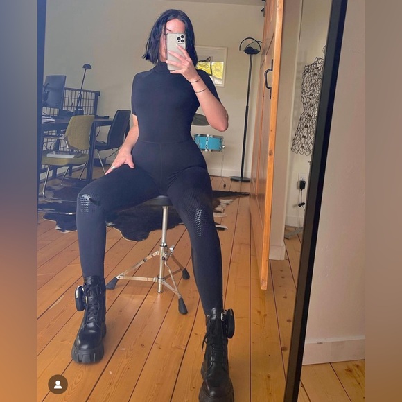 Nike MMW jumpsuit - Picture 3 of 4